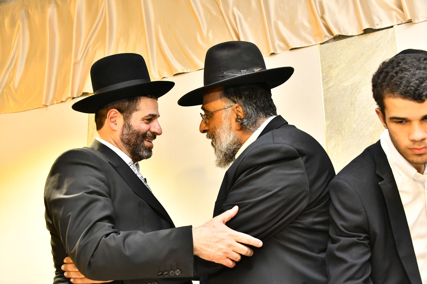 שמחת נישואי בתו של מנחם שפירא