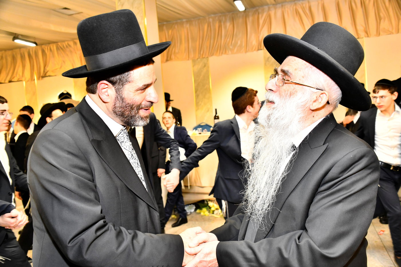 שמחת נישואי בתו של מנחם שפירא