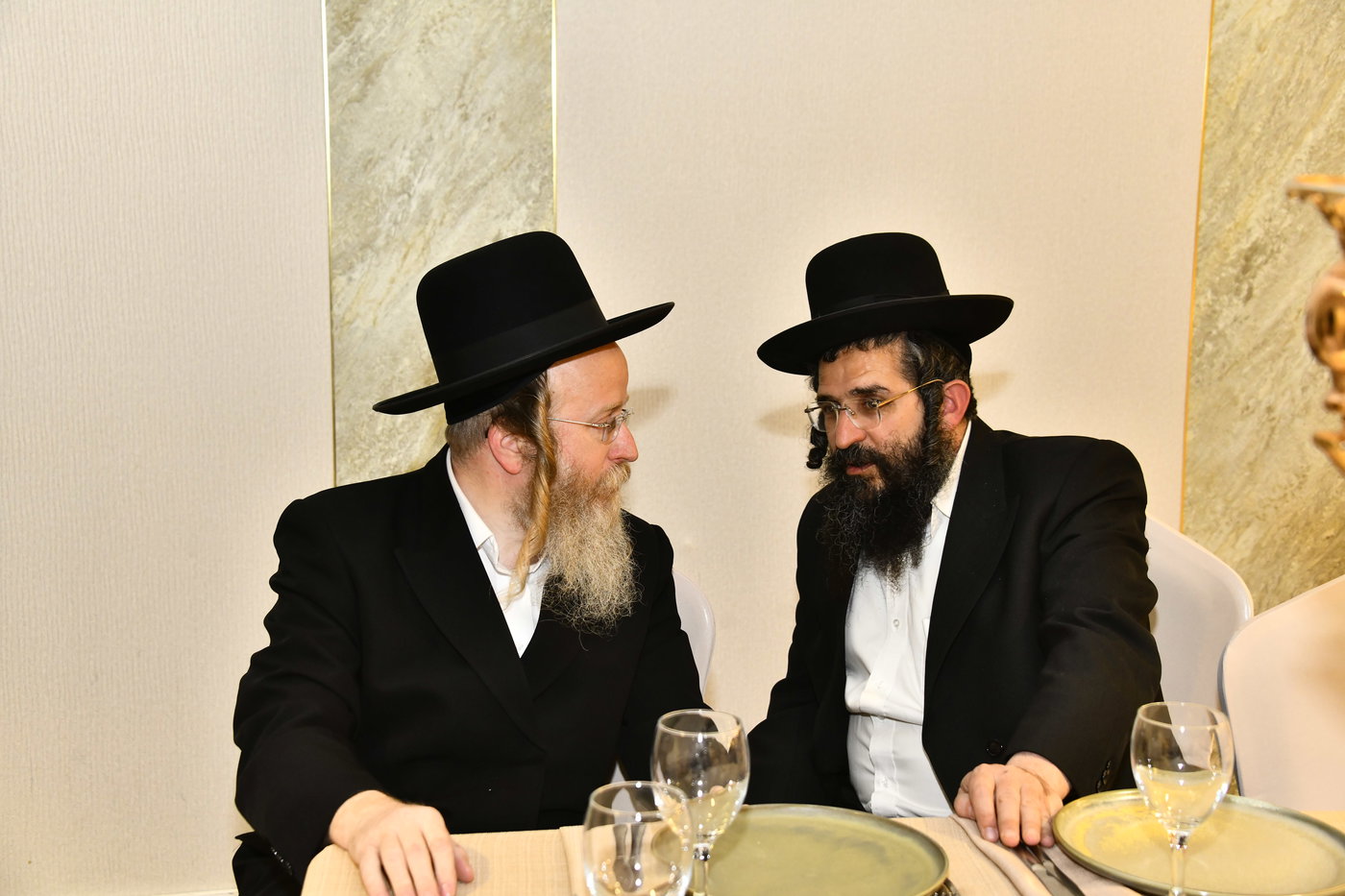 שמחת נישואי בתו של מנחם שפירא