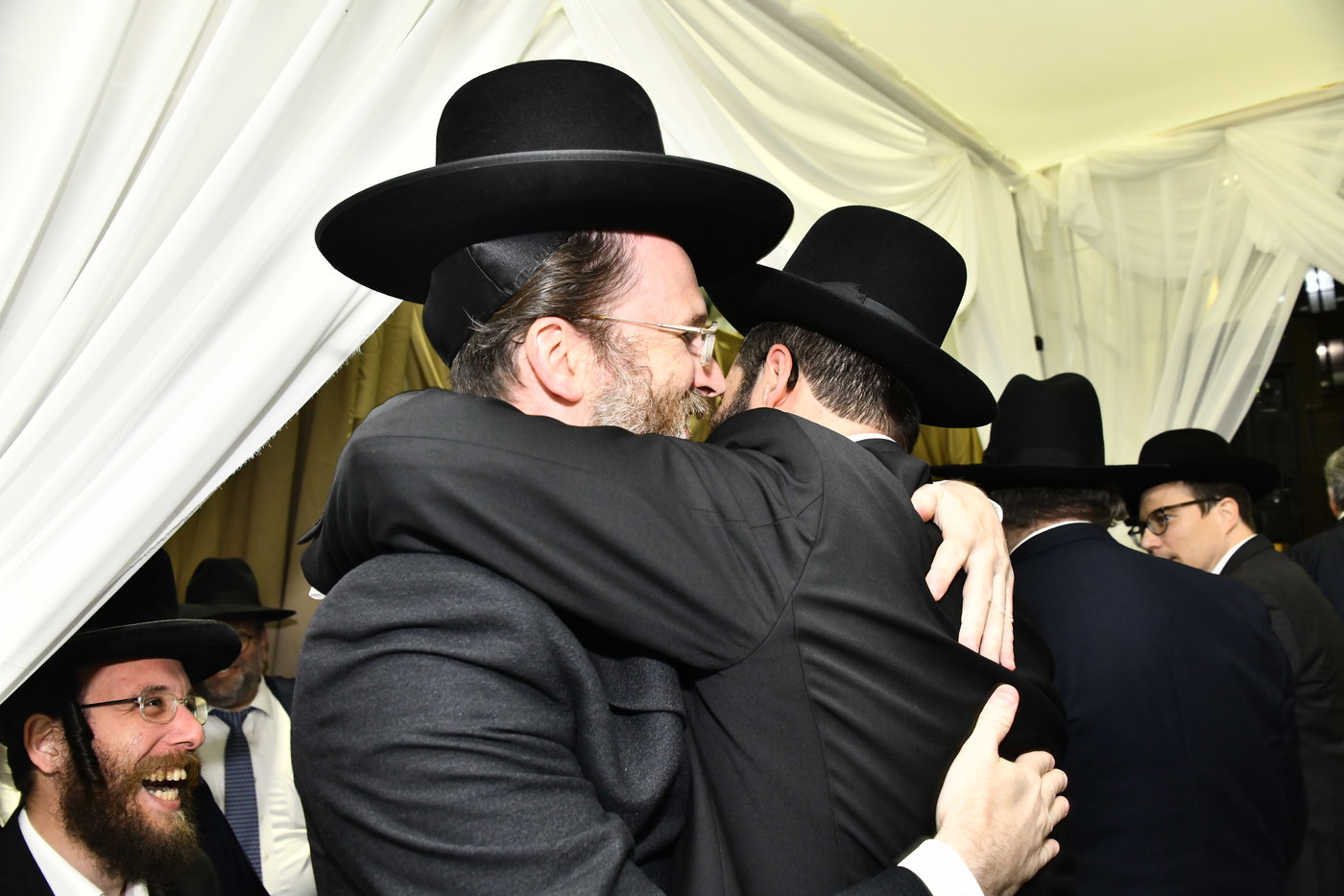 שמחת נישואי בתו של מנחם שפירא