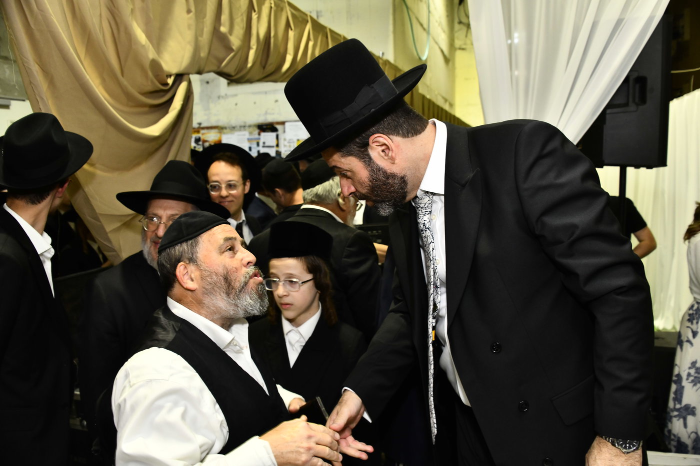 שמחת נישואי בתו של מנחם שפירא