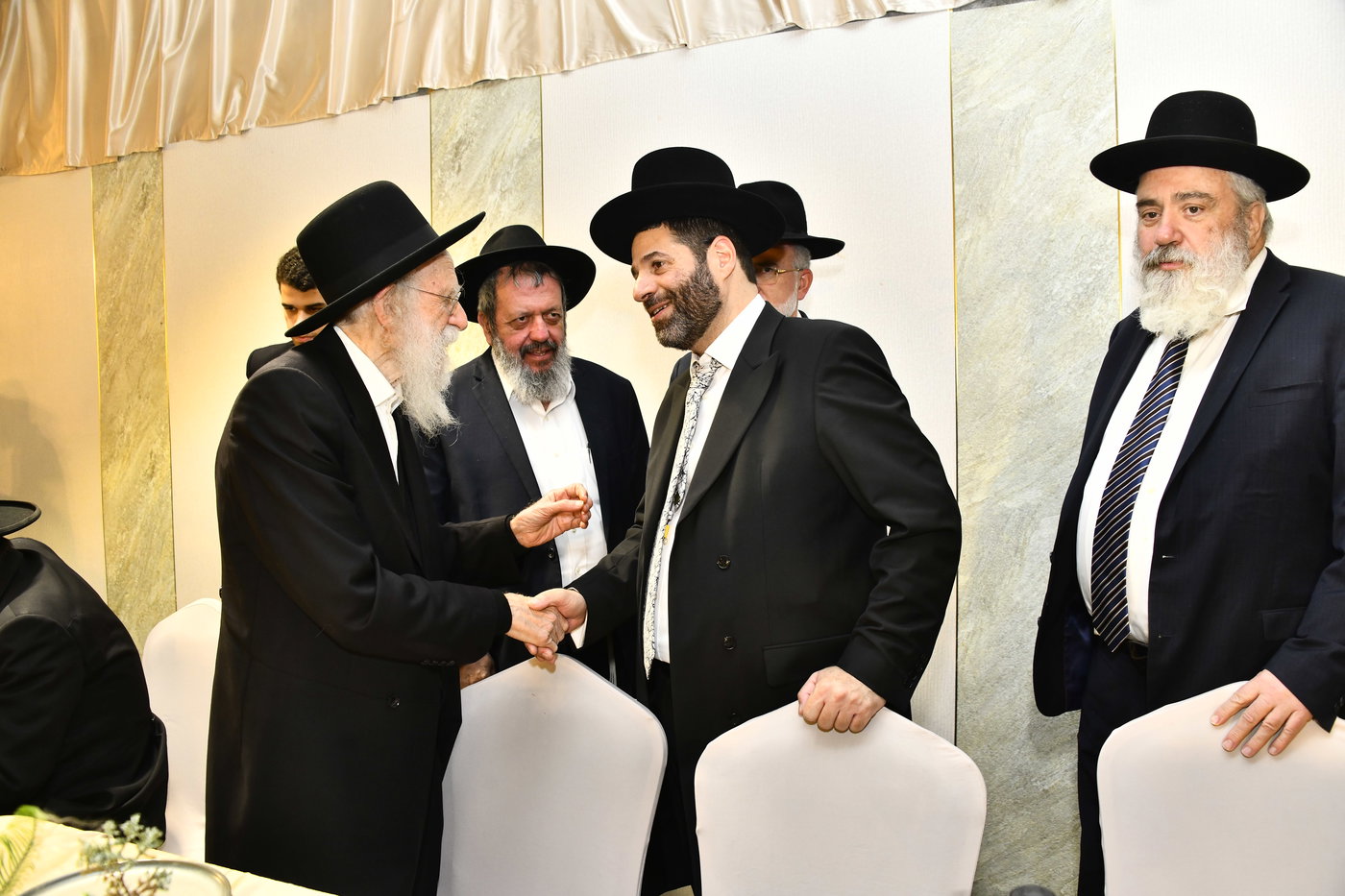 שמחת נישואי בתו של מנחם שפירא