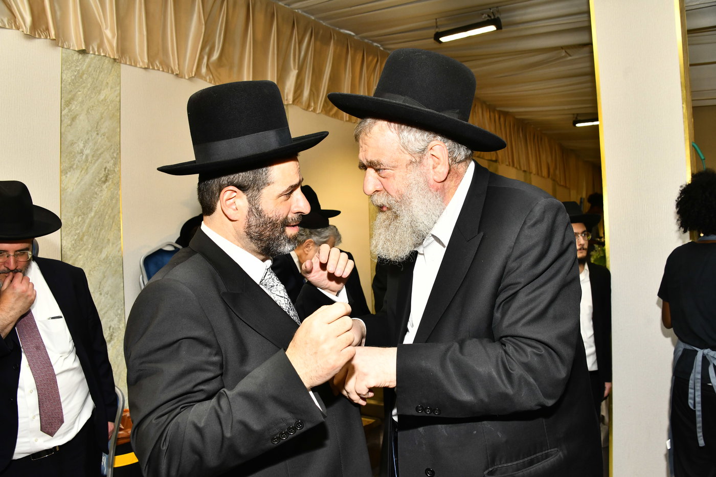 שמחת נישואי בתו של מנחם שפירא