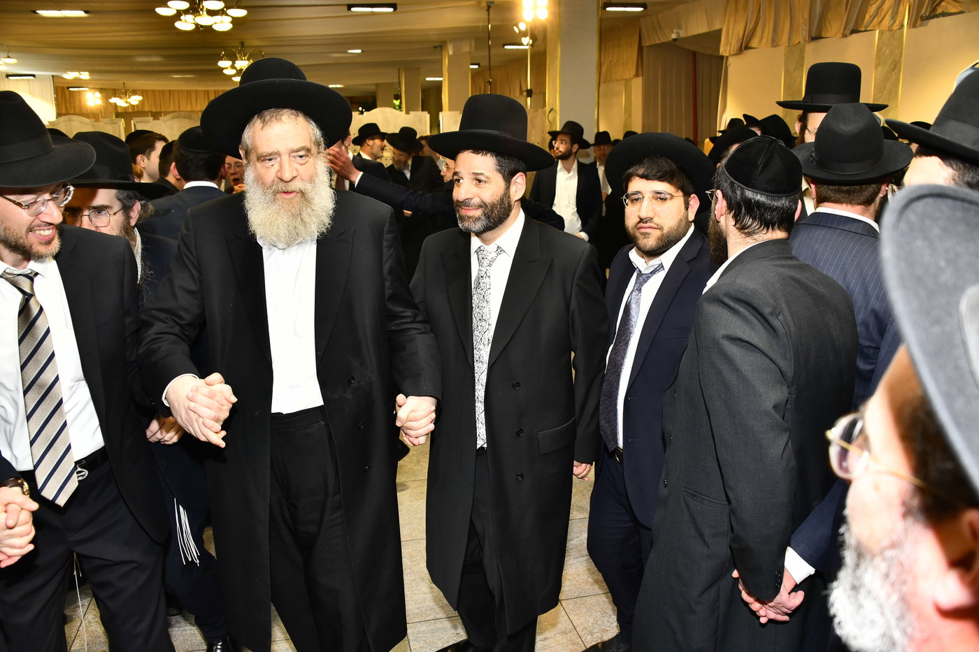 שמחת נישואי בתו של מנחם שפירא