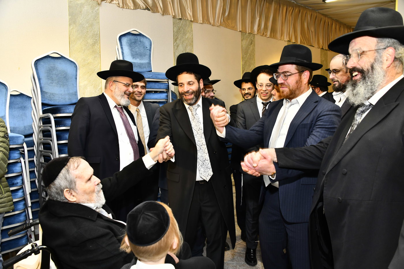 שמחת נישואי בתו של מנחם שפירא