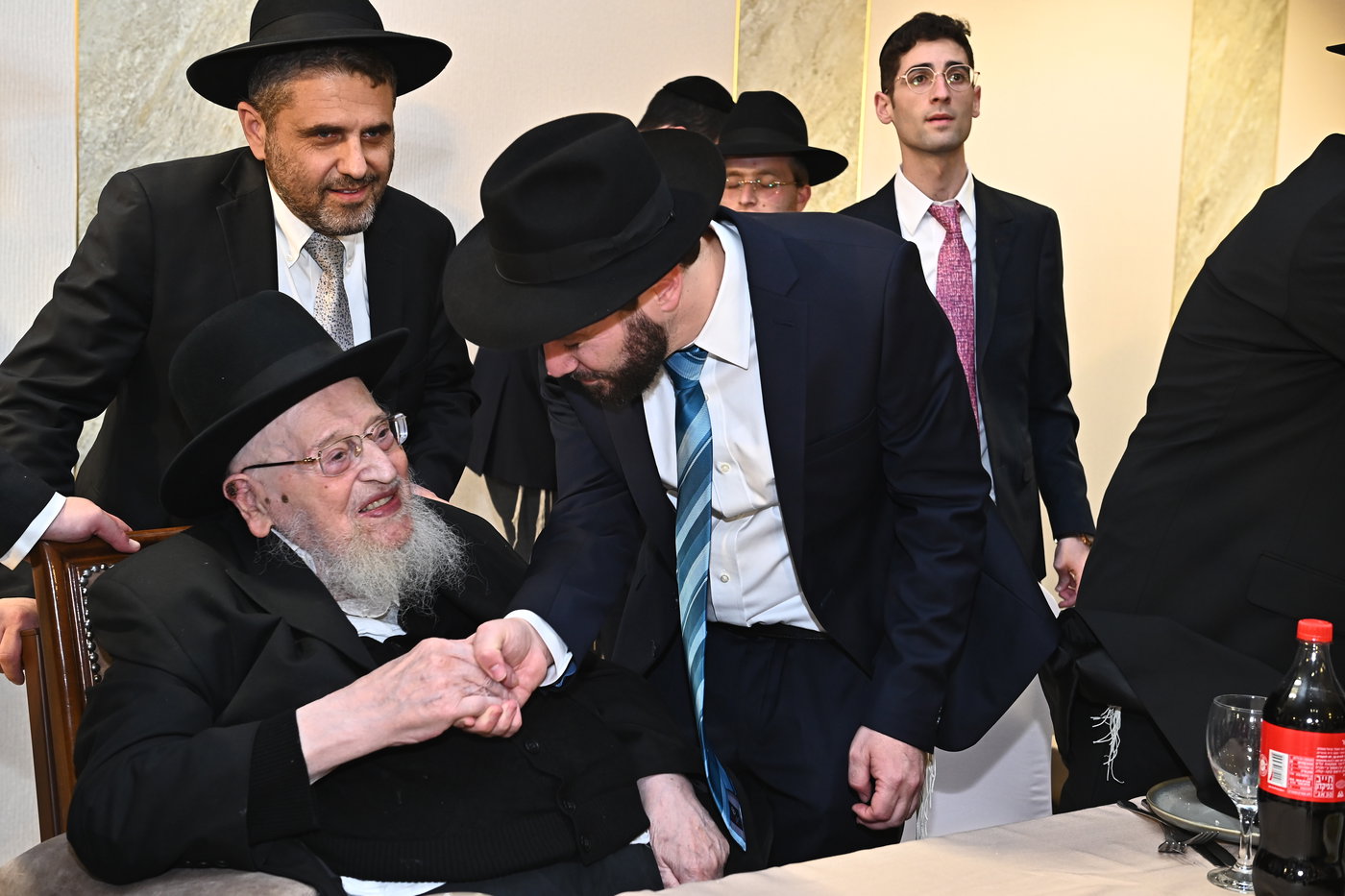 שמחת נישואי בתו של מנחם שפירא