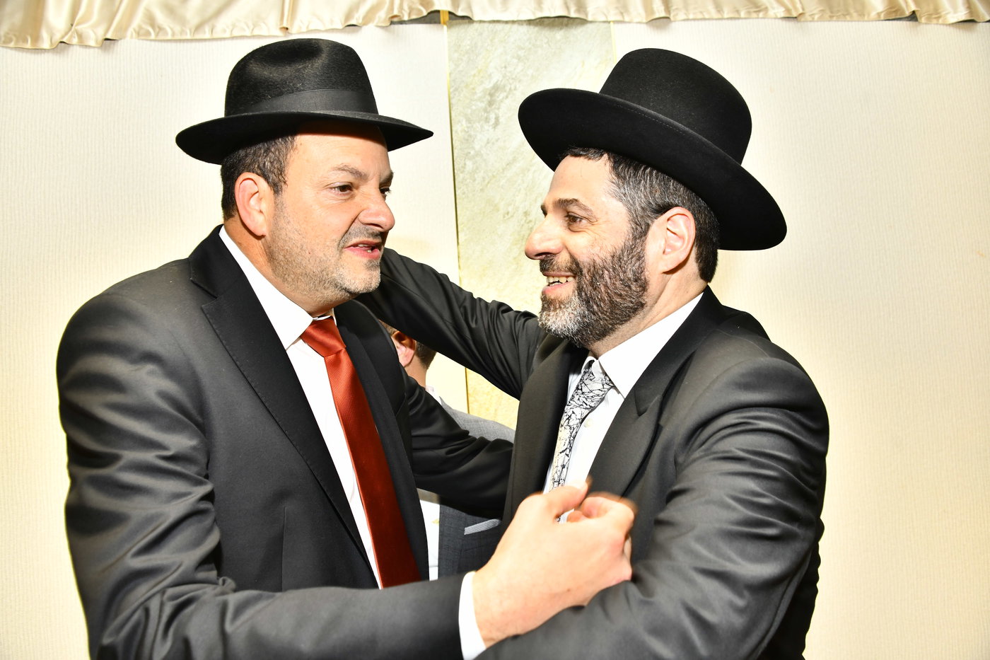 שמחת נישואי בתו של מנחם שפירא