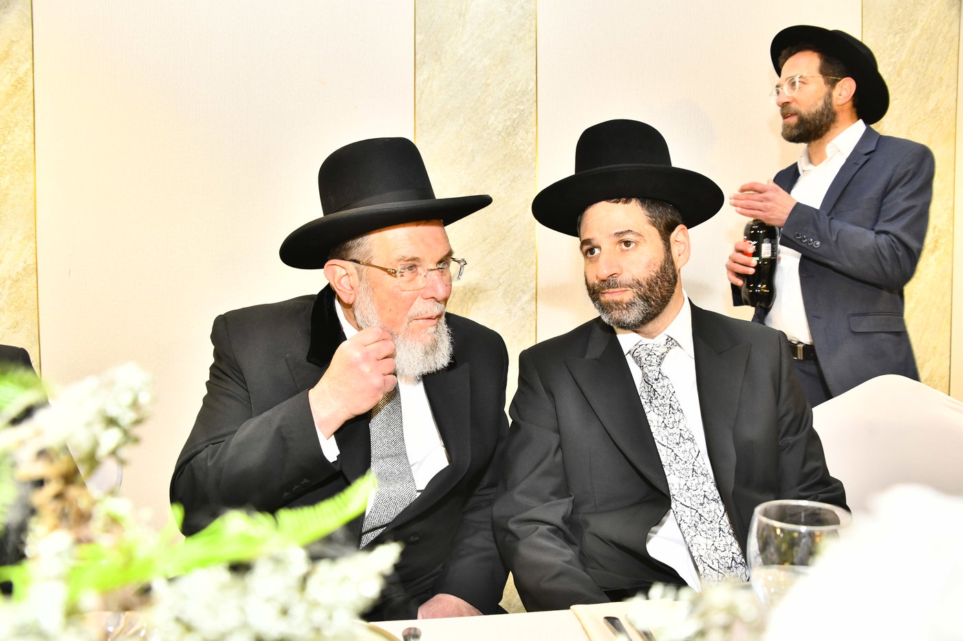 שמחת נישואי בתו של מנחם שפירא