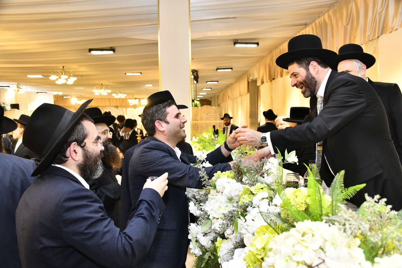 שמחת נישואי בתו של מנחם שפירא