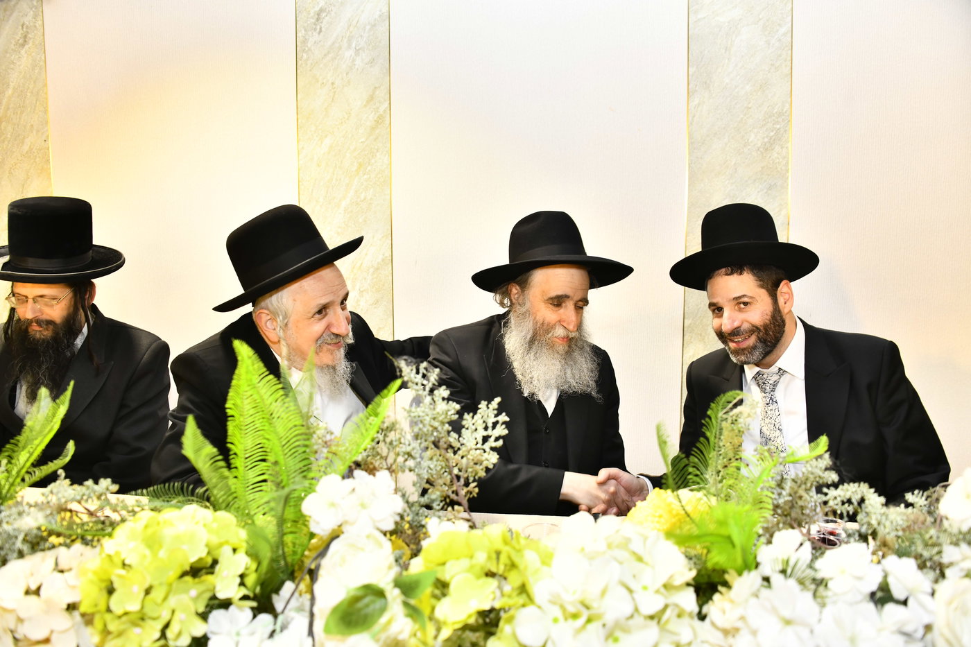 שמחת נישואי בתו של מנחם שפירא