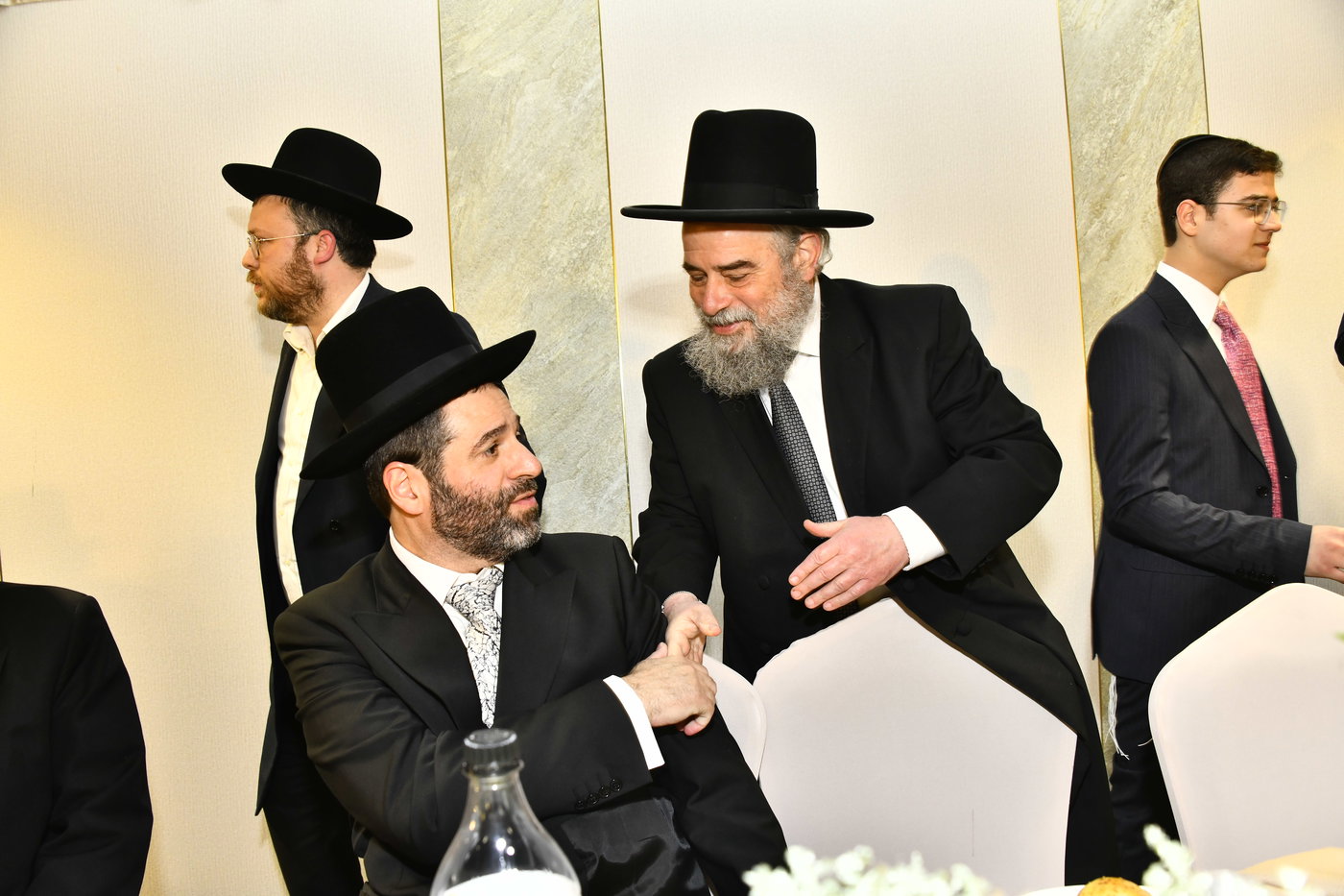 שמחת נישואי בתו של מנחם שפירא