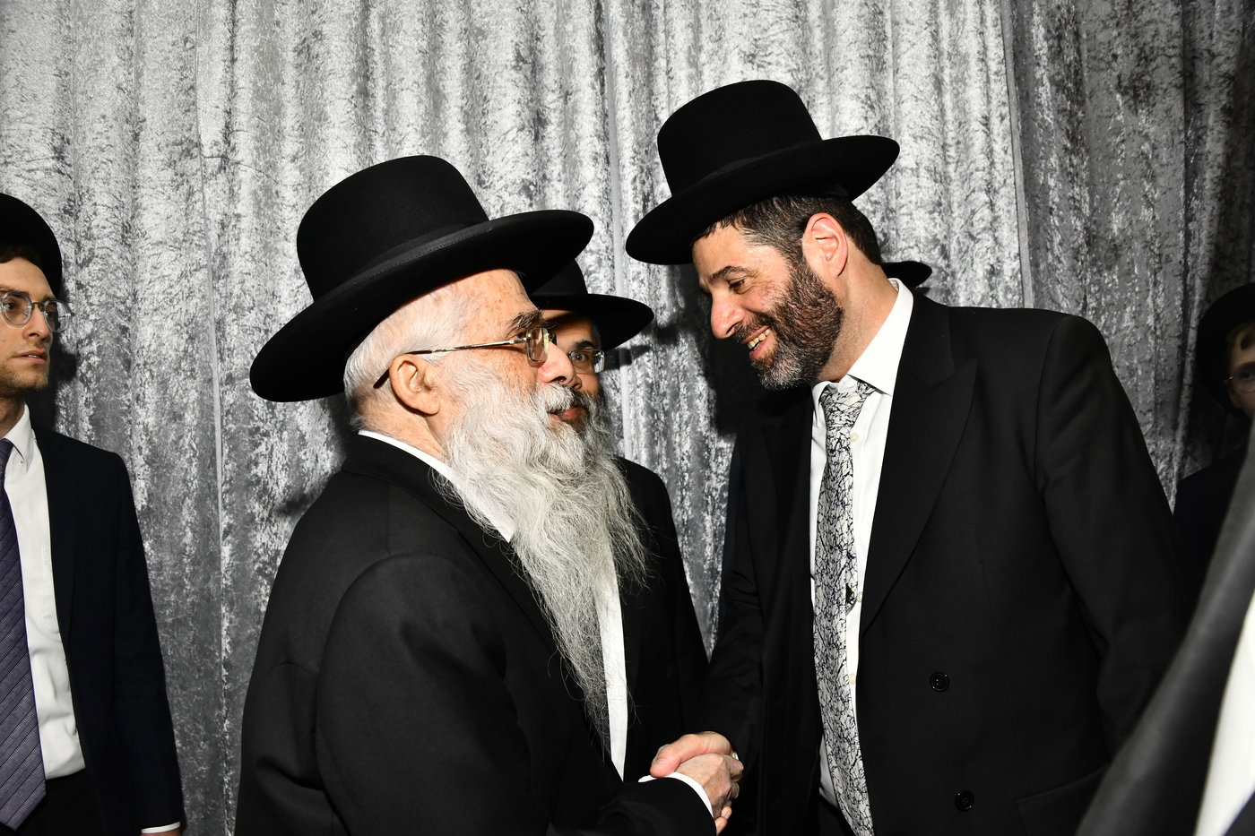 שמחת נישואי בתו של מנחם שפירא