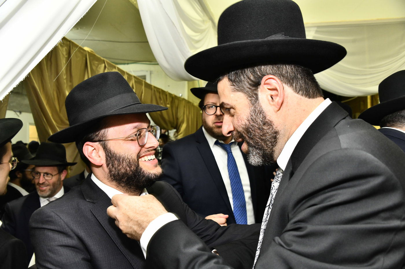 שמחת נישואי בתו של מנחם שפירא