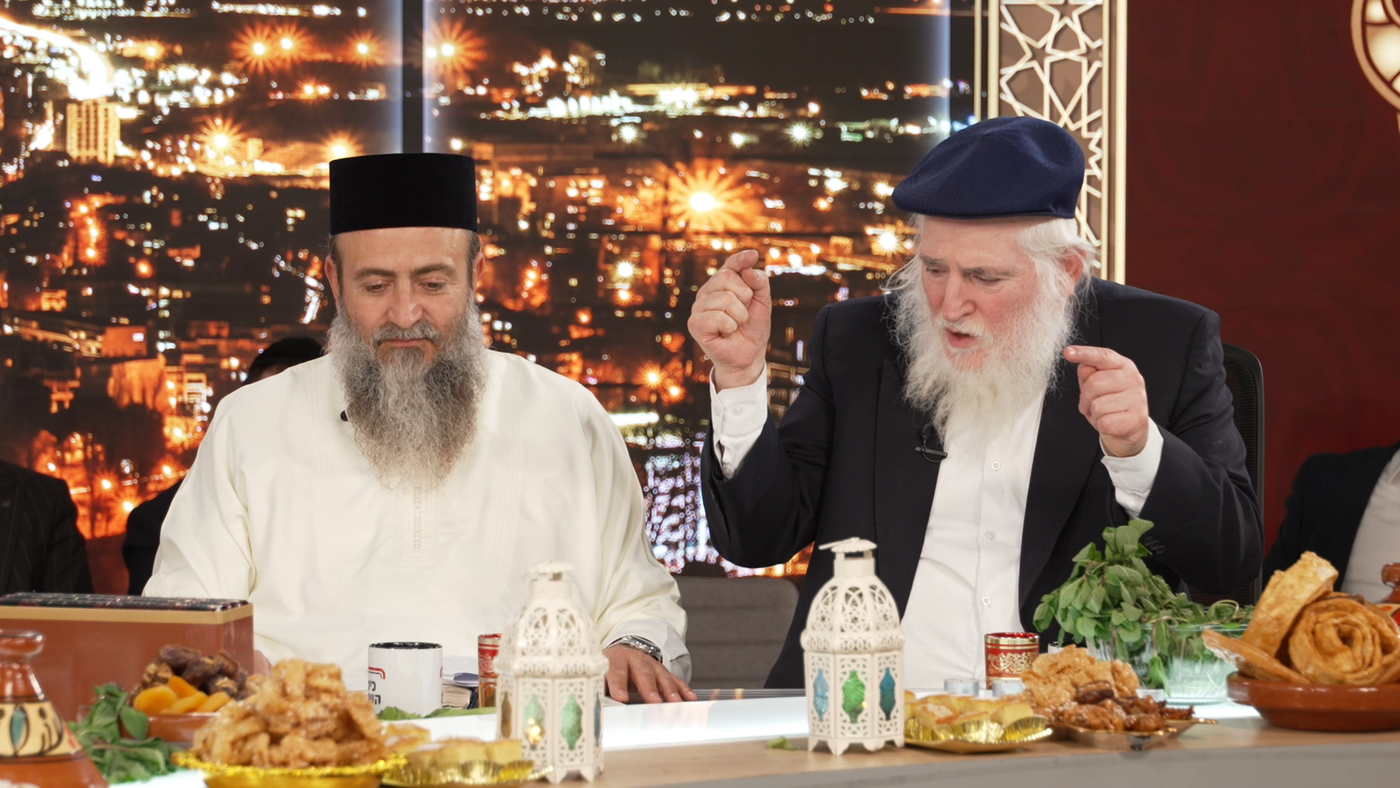 המקובל הרב אורי חנניה אלנקוה והרב מרדכי ביטון במשדר