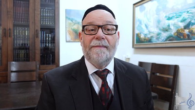 אריה ברונר שר ומדבר על פרשת צו תשפ"ו