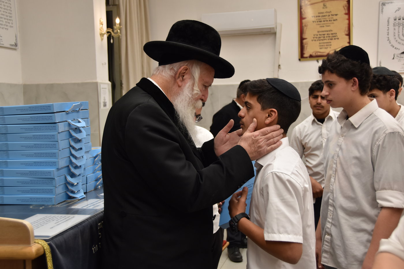 הגרי"ד גרוסמן באפיית מצות