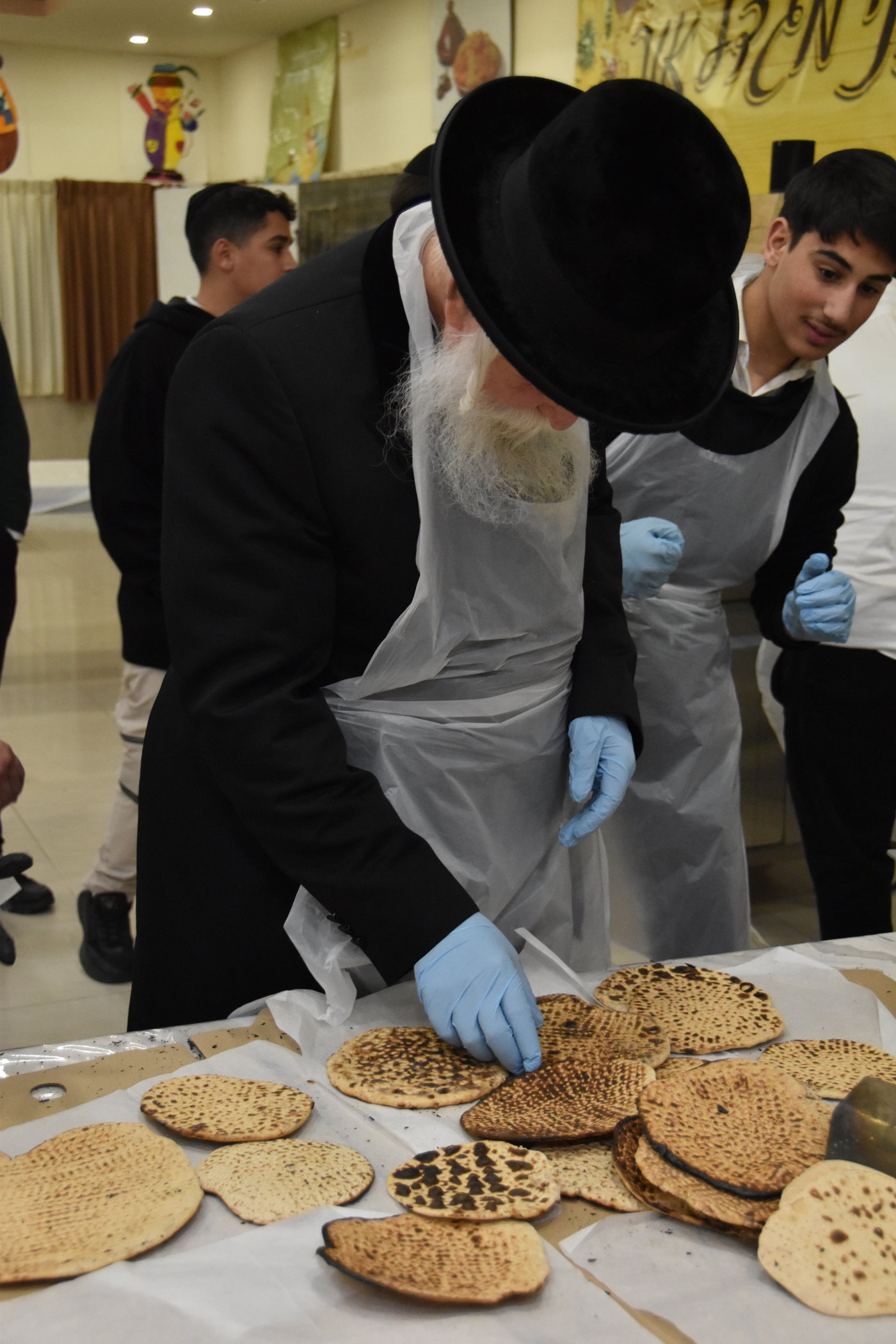 הגרי"ד גרוסמן באפיית מצות