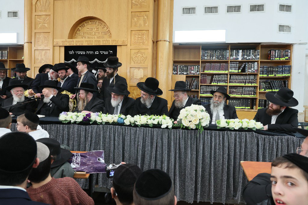 הגר"י זילברשטיין בביקור חיזוק ברחובות