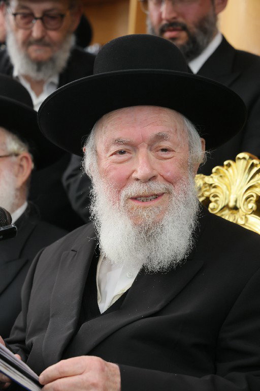 הגר"י זילברשטיין בביקור חיזוק ברחובות