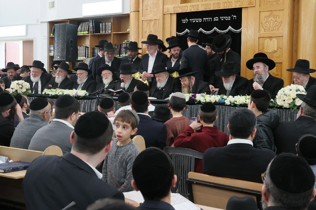 הגר"י זילברשטיין בביקור חיזוק ברחובות