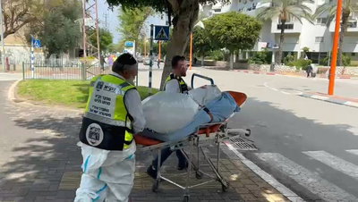 בהפרש של שעות: שני בני 60 אותרו ללא רוח חיים בבתיהם לאחר זמן רב