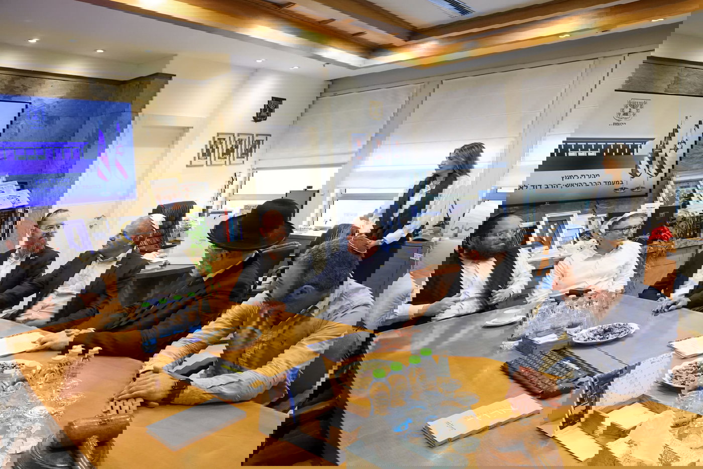 מכירת חמץ בכנסת