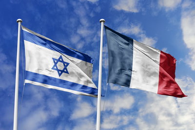 דגלי צרפת וישראל