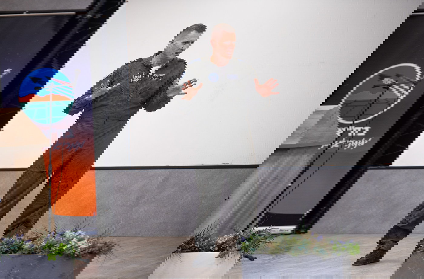 מפקד חיל האוויר, אלוף תומר בר בשיח מפקדים טרם פתיחת מבצע "שאגת הארי"