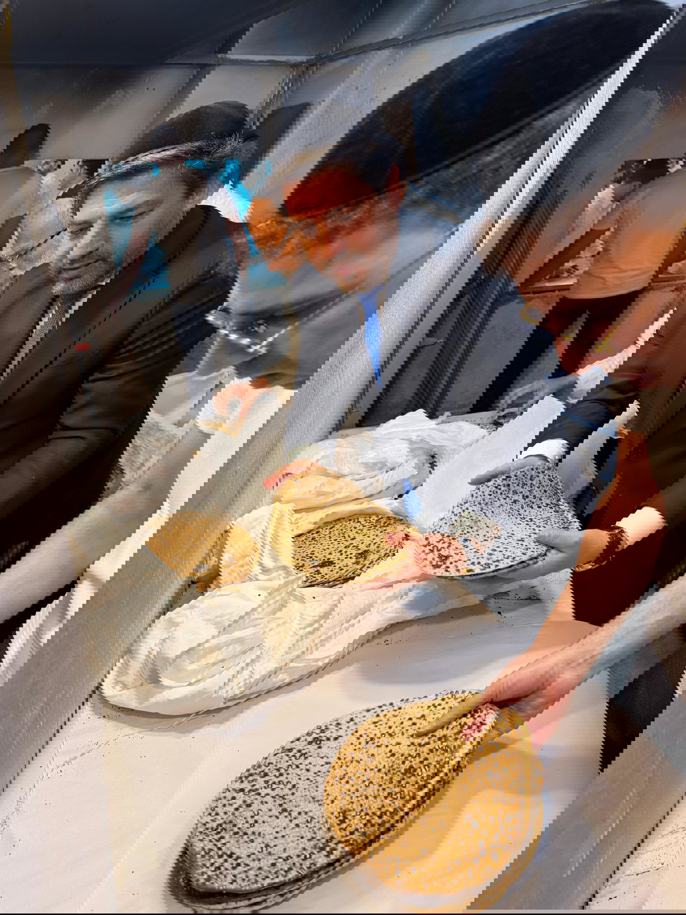 אפיית המצות ב'שושנים לדוד'