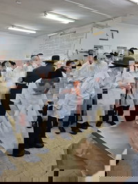 האדמו"ר מאמשינוב באפיית מצות 