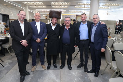 אירוסי בתו של היועץ האסטרטגי יוסי רוזנבוים