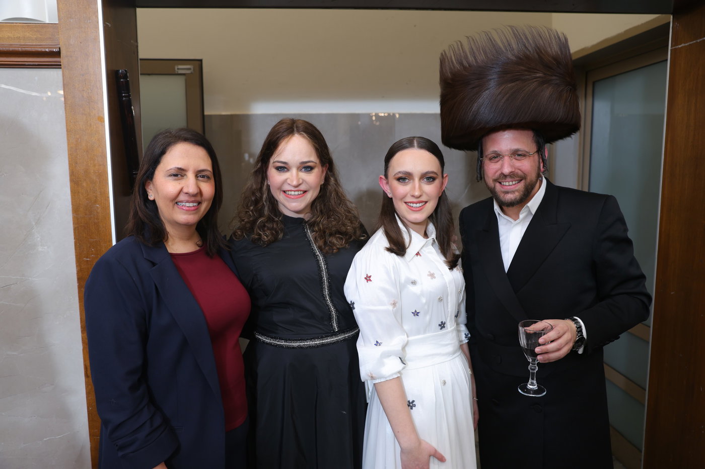 אירוסי בתו של היועץ האסטרטגי יוסי רוזנבוים