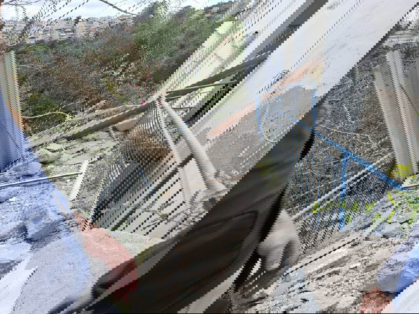 מטח משולב מאיראן ולבנון - עד הרצליה | פגיעה במתחם בז"ן | זירות בחיפה, בשפרעם וקרית אתא