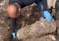 השוטרים היו בהלם: זה מה שהתגלה בעומק של מטר מתחת לאדמה | צפו