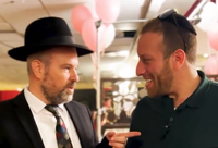 "למי משלמים יותר, לניצב חרדי או חילוני?" | סוכן השחקנים החרדים חושף נתון מפתיע • צפו