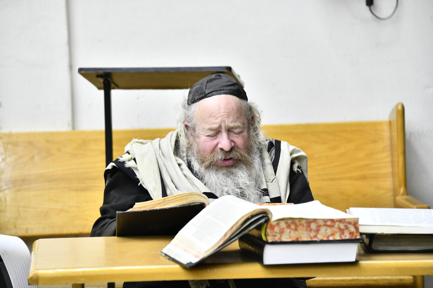 המקובל רבי יעקב עדס בשיחתו בכולל חזון איש