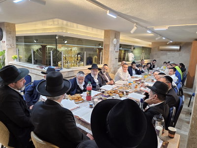 זכר הצדיק ומכירת החמץ | כך ציינו בקהילת 'היכל מרן' את יום היארצייט של הרב זצ"ל