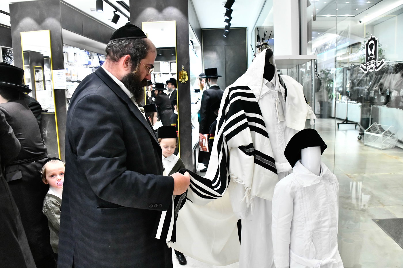 אווירת ערב חג הפסח בבני ברק