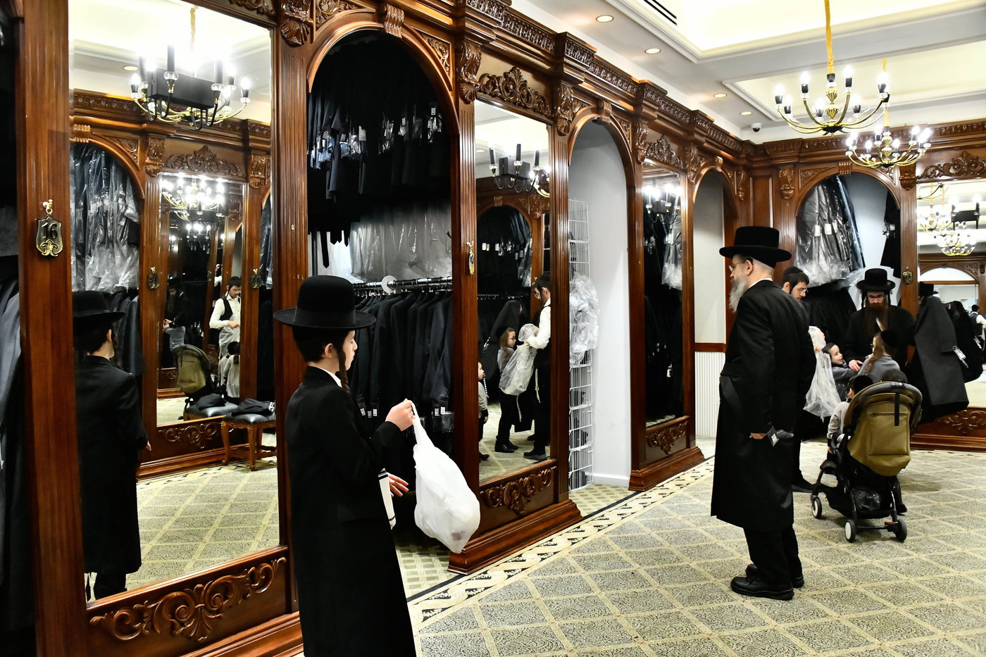 אווירת ערב חג הפסח בבני ברק