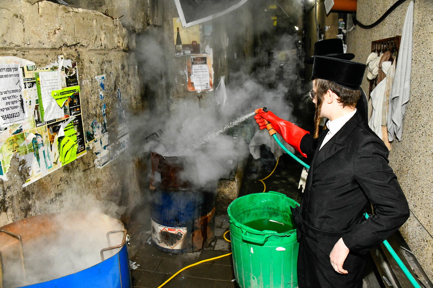 אווירת ערב חג הפסח בבני ברק