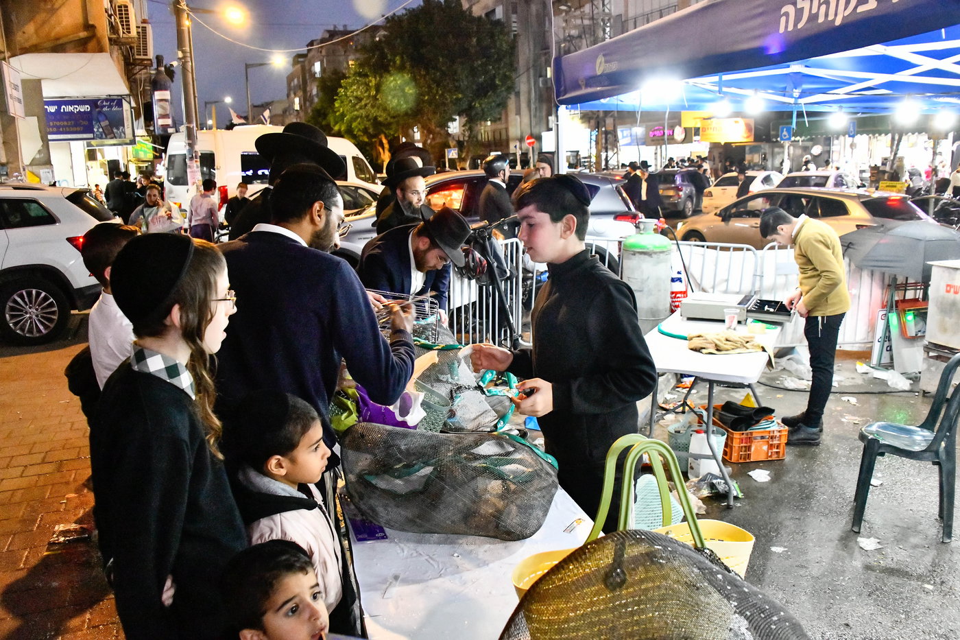 אווירת ערב חג הפסח בבני ברק