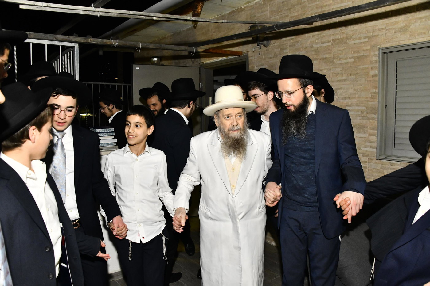 מוצאי שבת הגדול אצל המקובל רבי דוד בצרי