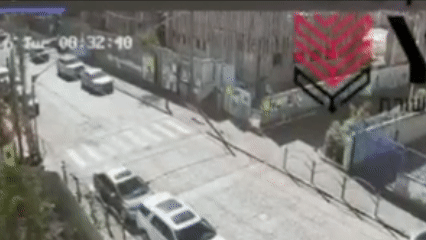 פיצוץ, הדף ועשן: כך נראה רגע הנפילה בבני ברק, שישה נפצעו קל | צפו