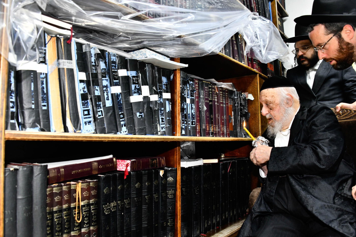 הגרב"ד פוברסקי בבדיקת חמץ