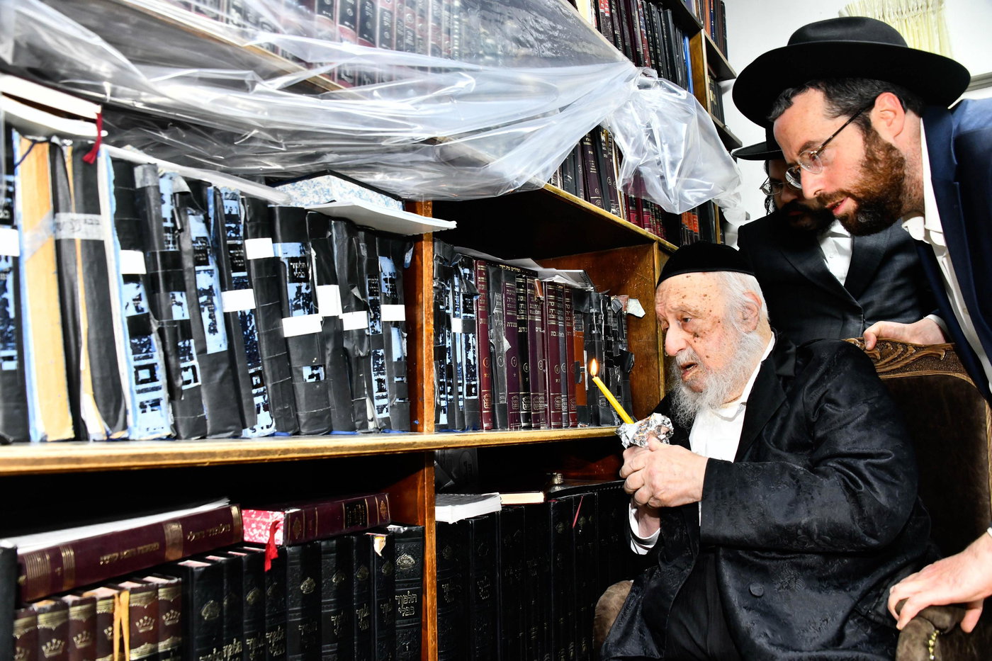 הגרב"ד פוברסקי בבדיקת חמץ