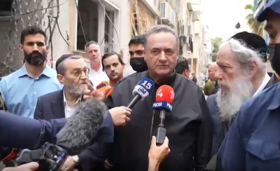 לצד גפני וזייברט | שר הביטחון הגיע לזירה בבני ברק: "אנחנו סומכים רק על שני דברים"