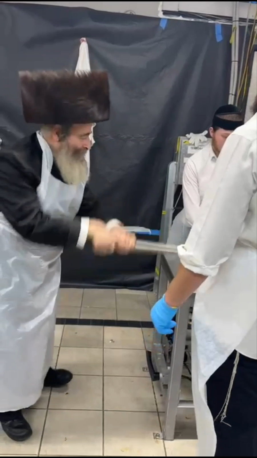אפיית מצות באוסטרליה
