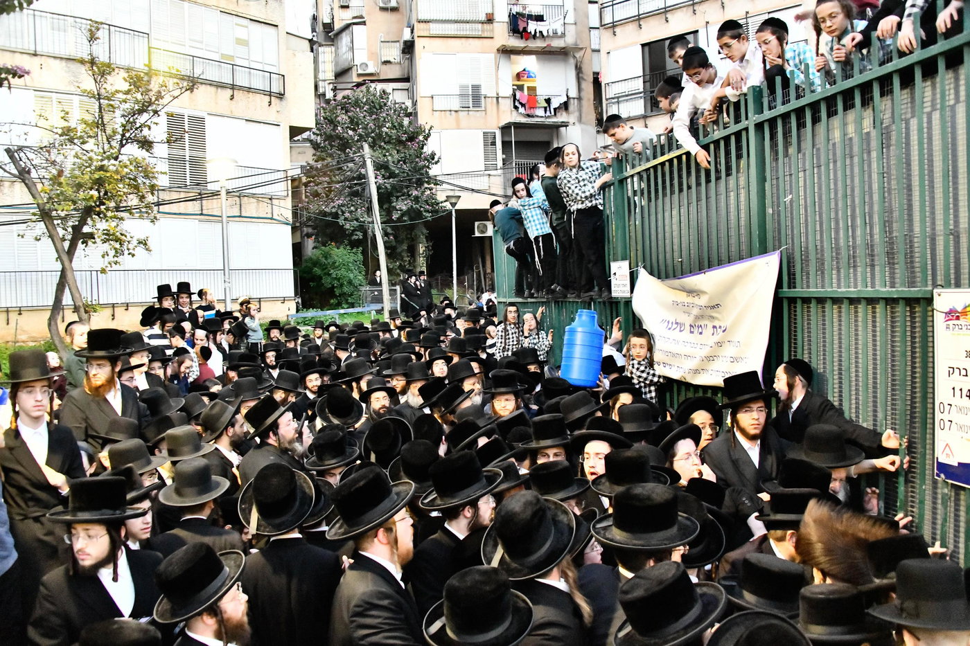 תושבי בני ברק במים שלנו