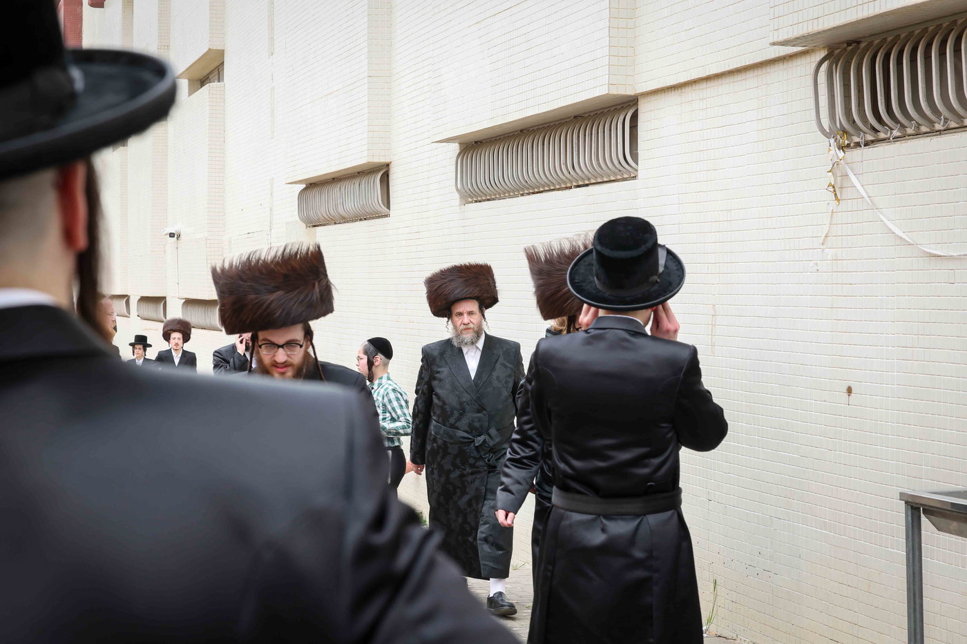 האדמו"ר מויז'ניץ באפיית מצות מצווה