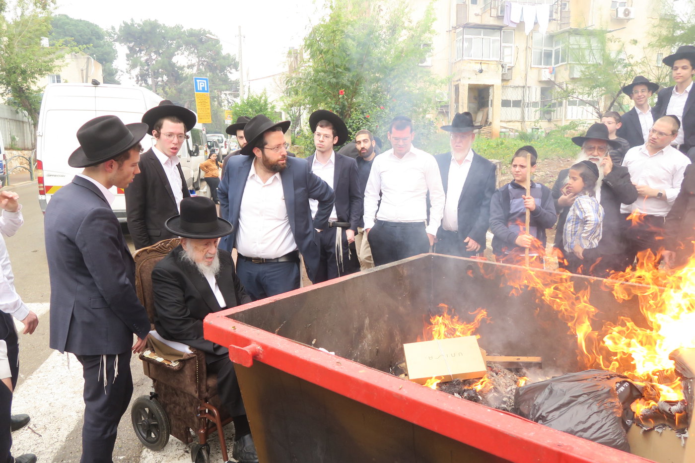 הגרב"ד פוברסקי בשריפת חמץ